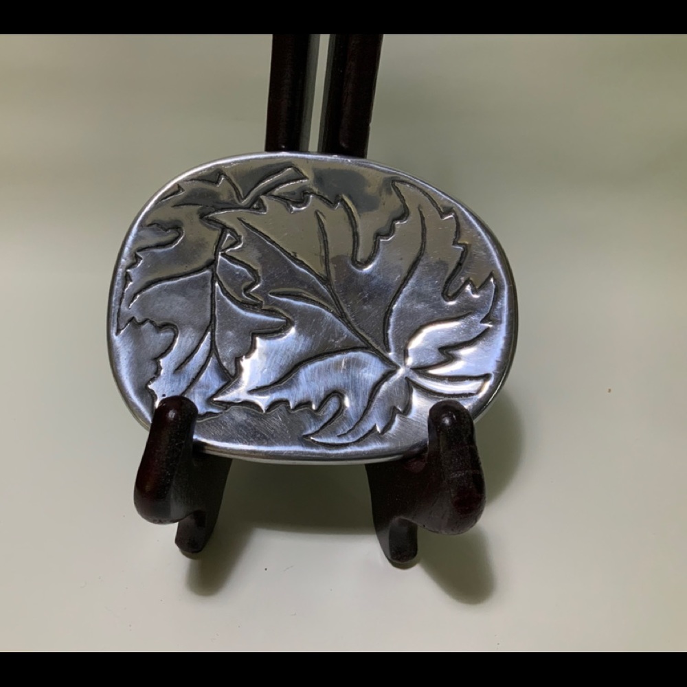PR Vintage HOSELTON ALUMINUM Maple Leaf SCULPTURE